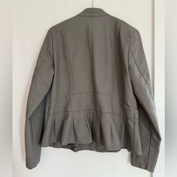 Baccini Faux Leather Jacket - Picture 2 of 5